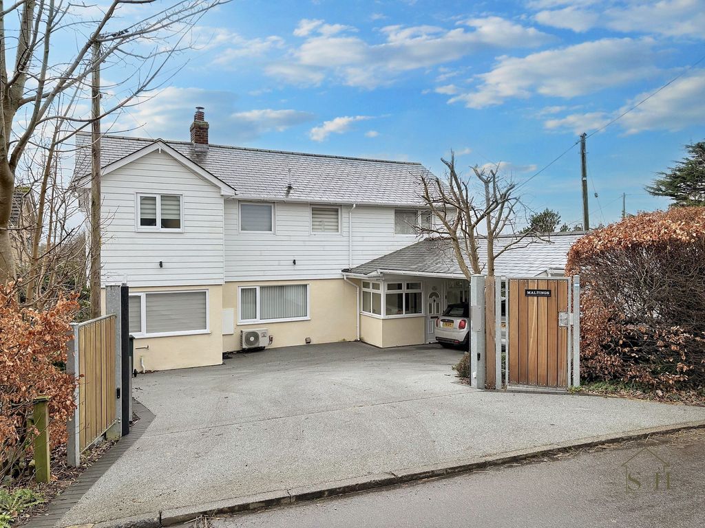 Property photo 1 of 23