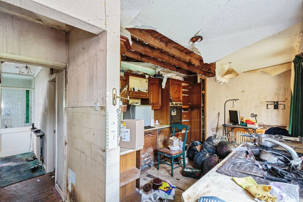 Property photo 3 of 15 Pbox-Img.Jpg