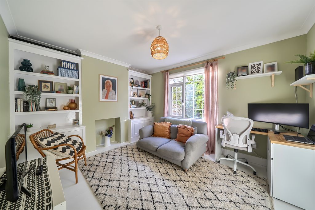Property photo 2 of 16