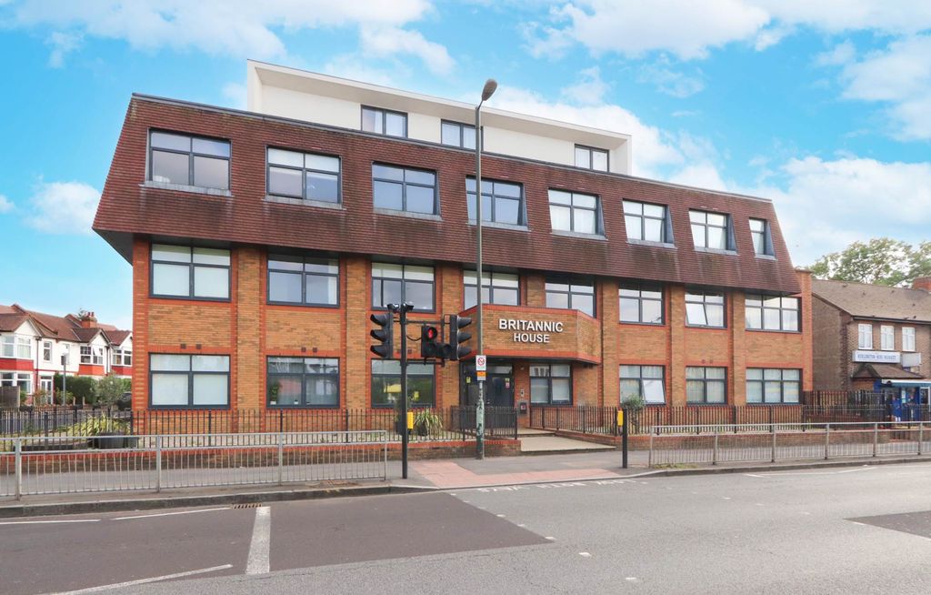 Property photo 1 of 6