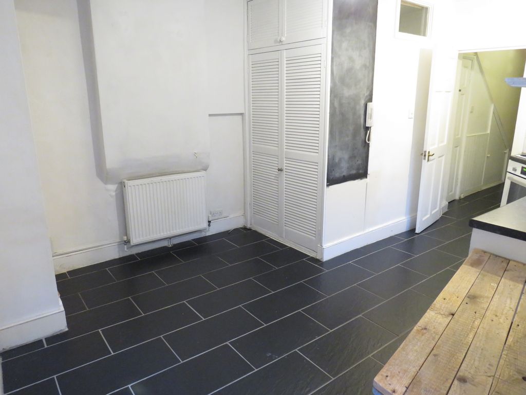 Property photo 2 of 6 Photo 3