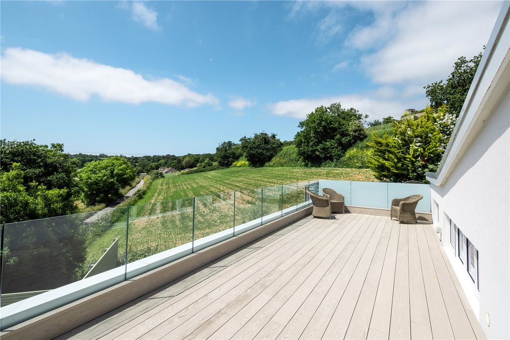 Additional image 16 of 3 bed end terrace house for saleLes Jardins Des Cures, Le Chemin Des Maltieres, Grouville, Jersey JE3