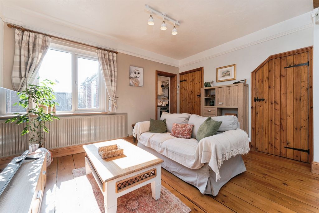 Property photo 3 of 30