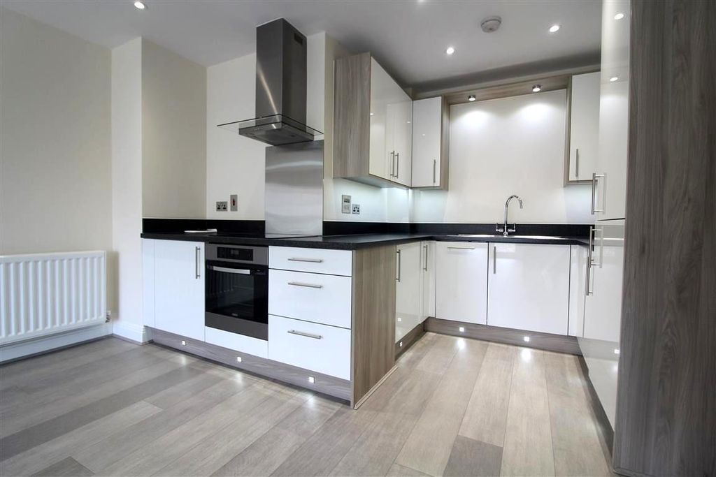 Property photo 1 of 5 Kitchen