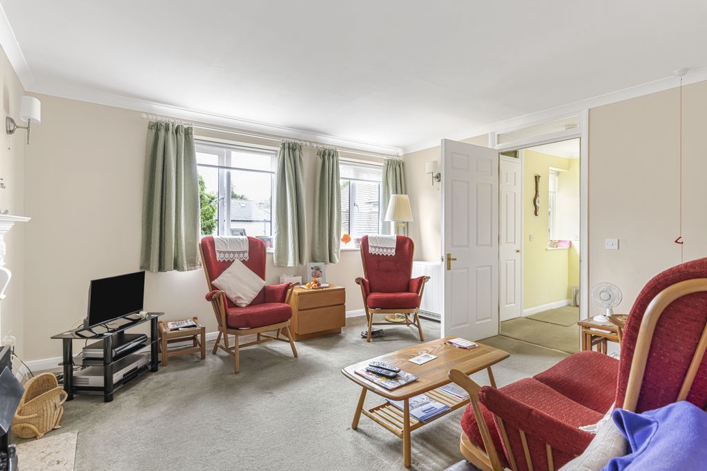 Property photo 2 of 23 Photo 11