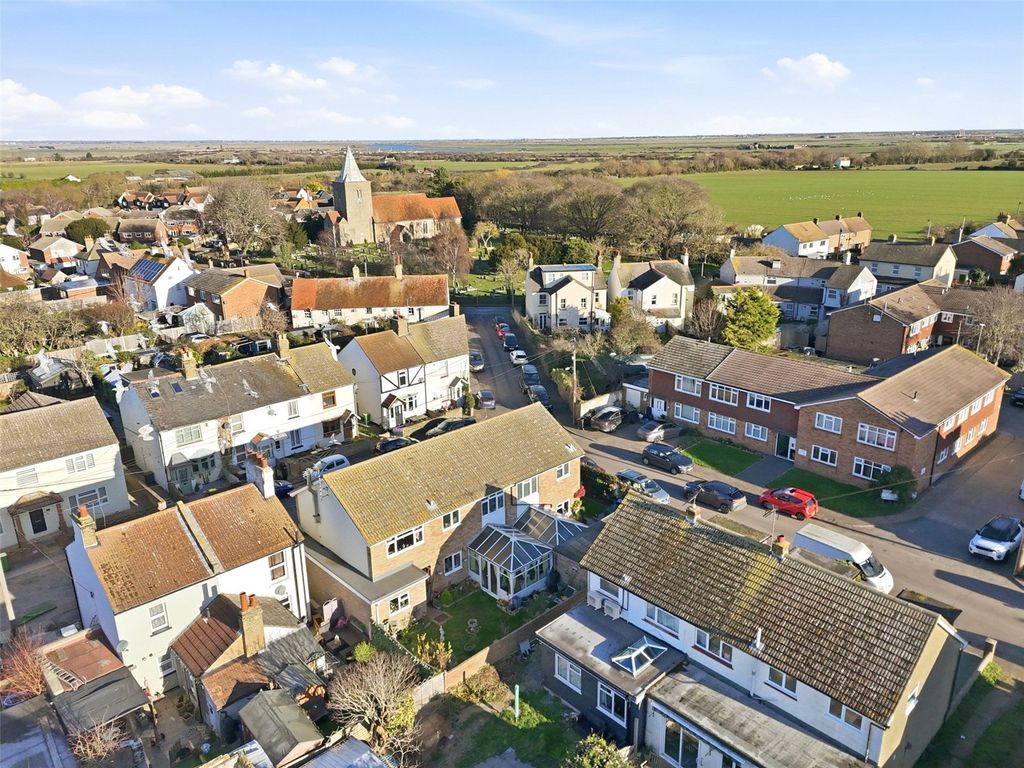 Property photo 2 of 15 Picture No. 05