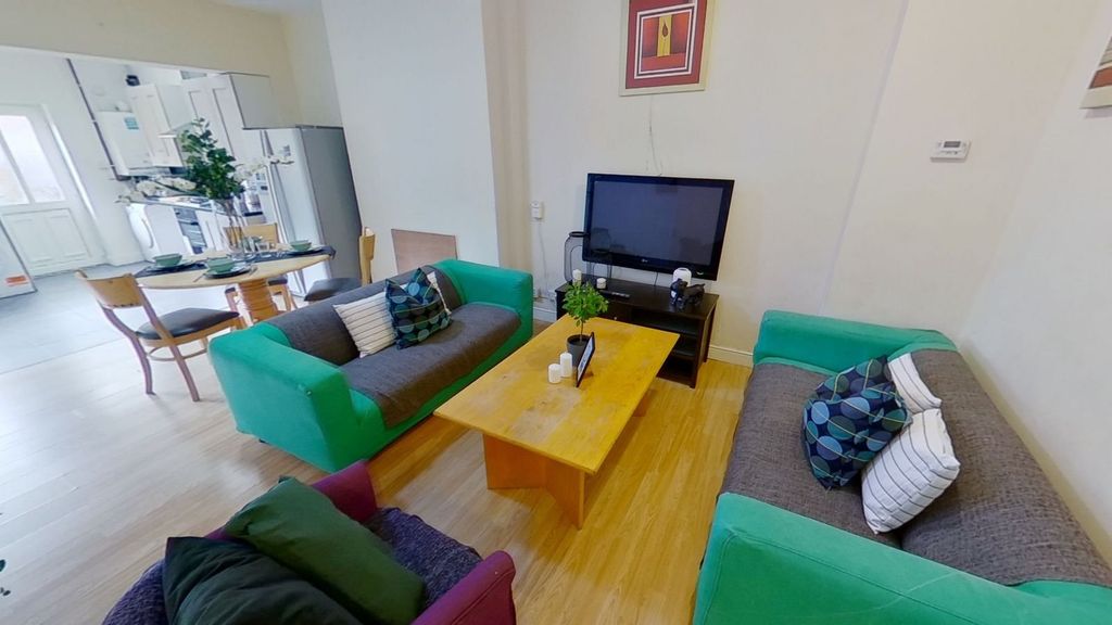 Property photo 1 of 15 Picture No. 13