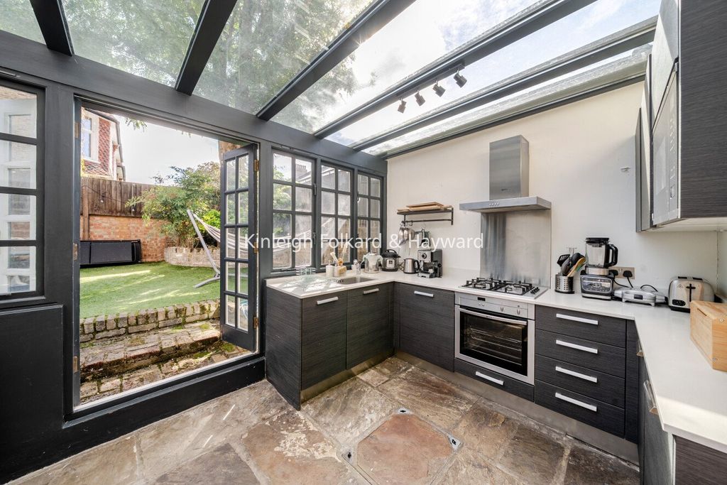 Property photo 1 of 21 Picture No. 07