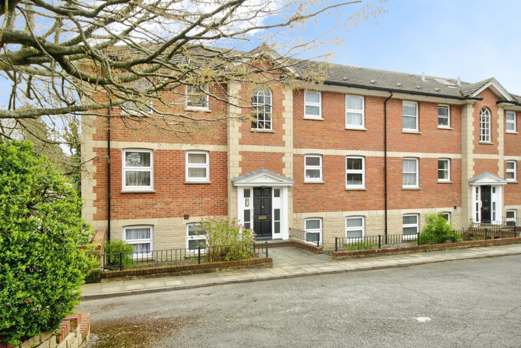 Property photo 2 of 6 Photo #2