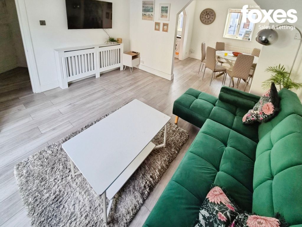 Property photo 2 of 19 5591082