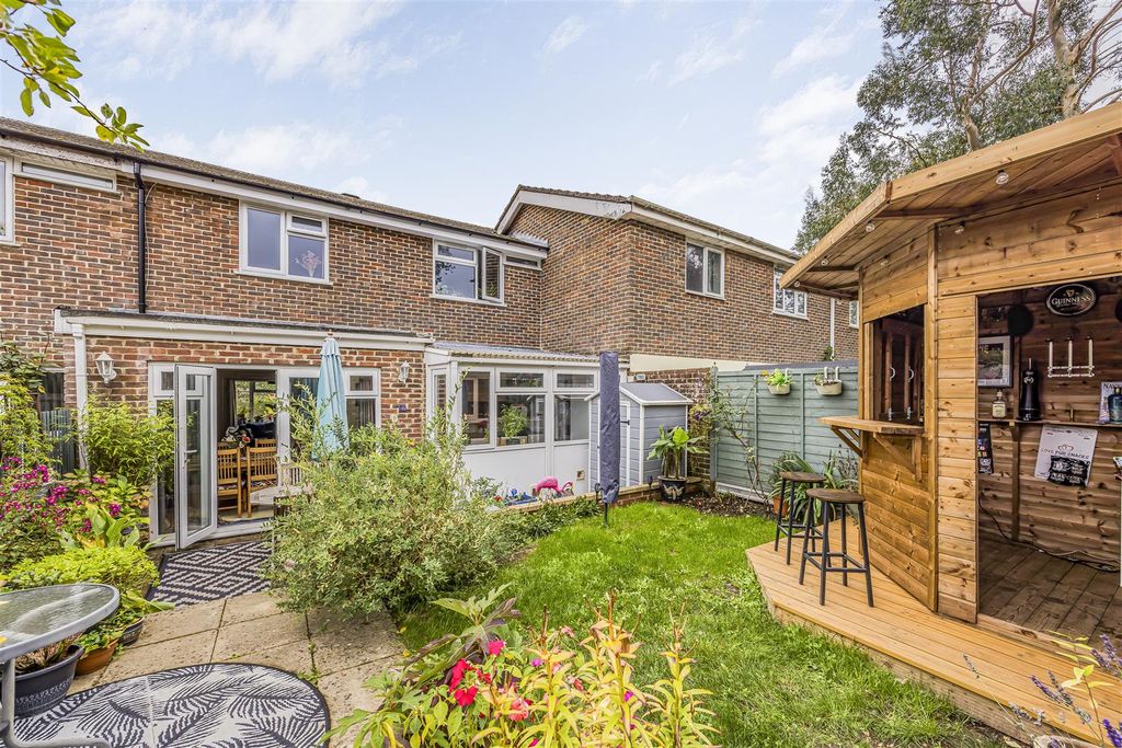 Property photo 2 of 14 Woolmer Street, Emsworth-Porticomarketing-Nexa-28.