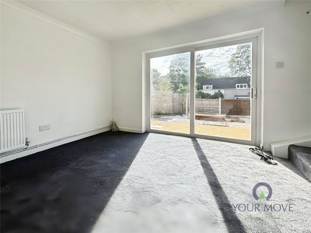 Property photo 3 of 8 Picture No. 02
