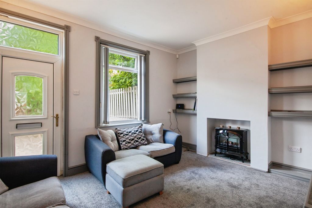Property photo 2 of 16