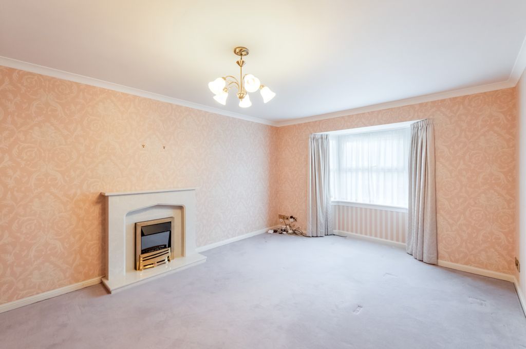 Property photo 3 of 26