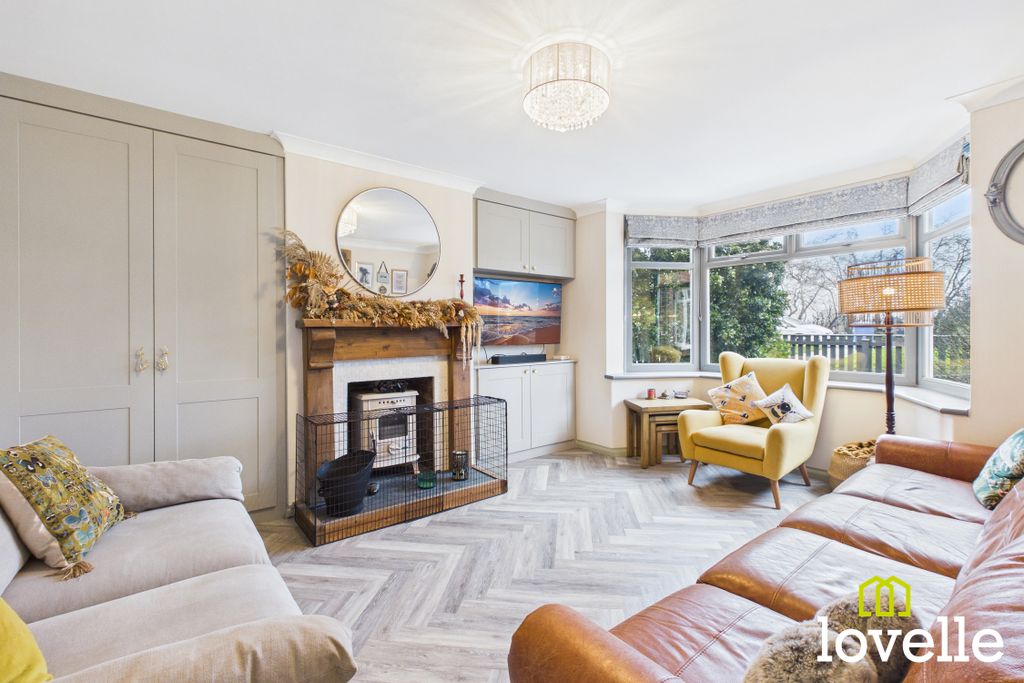 Property photo 2 of 24