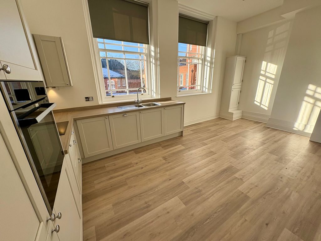 Property photo 3 of 13 Image