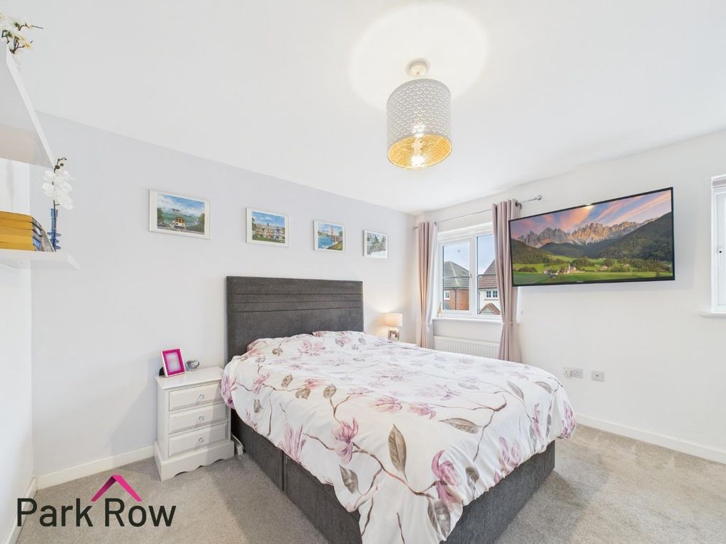 Property photo 3 of 19 Bedroom One