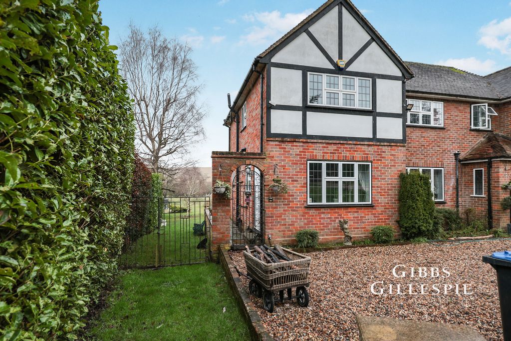 Property photo 1 of 19 Pbox-Img.Jpg