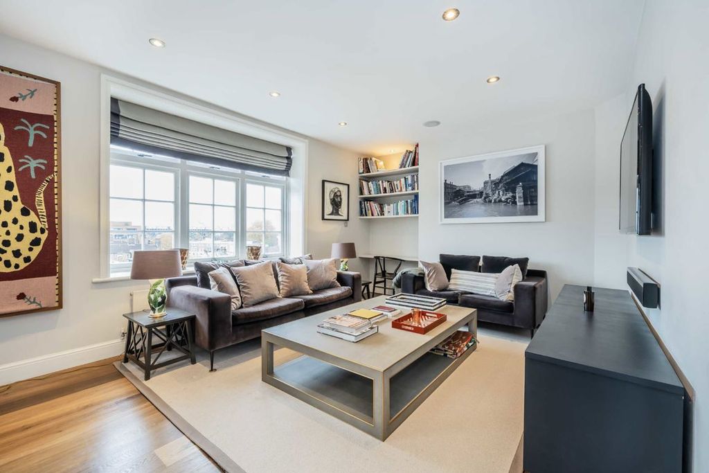 Property photo 3 of 7