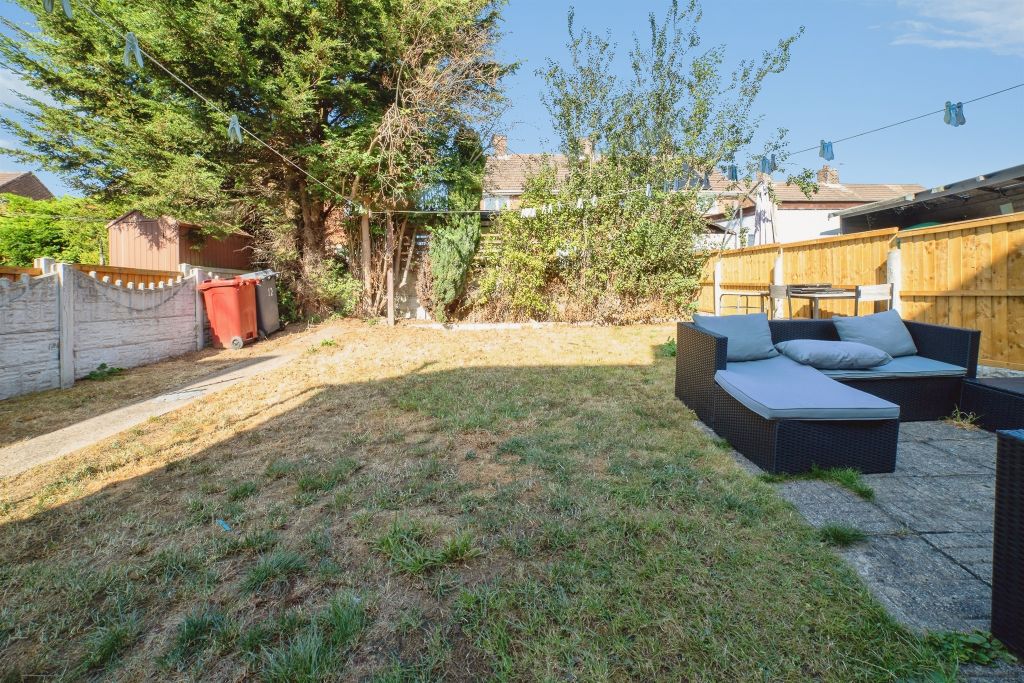 Property photo 2 of 18