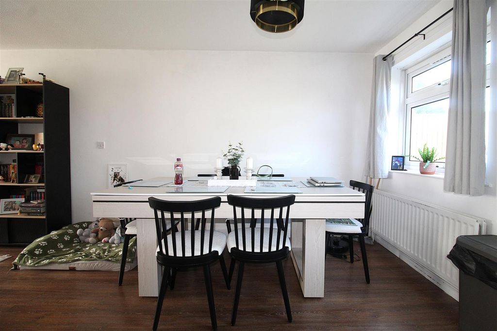Property photo 2 of 13 Img_9246.Jpg