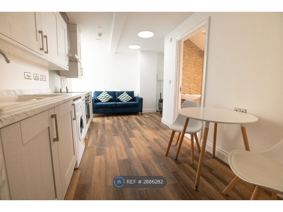 Property photo 3 of 7 Kitchen/Diner/Lounge