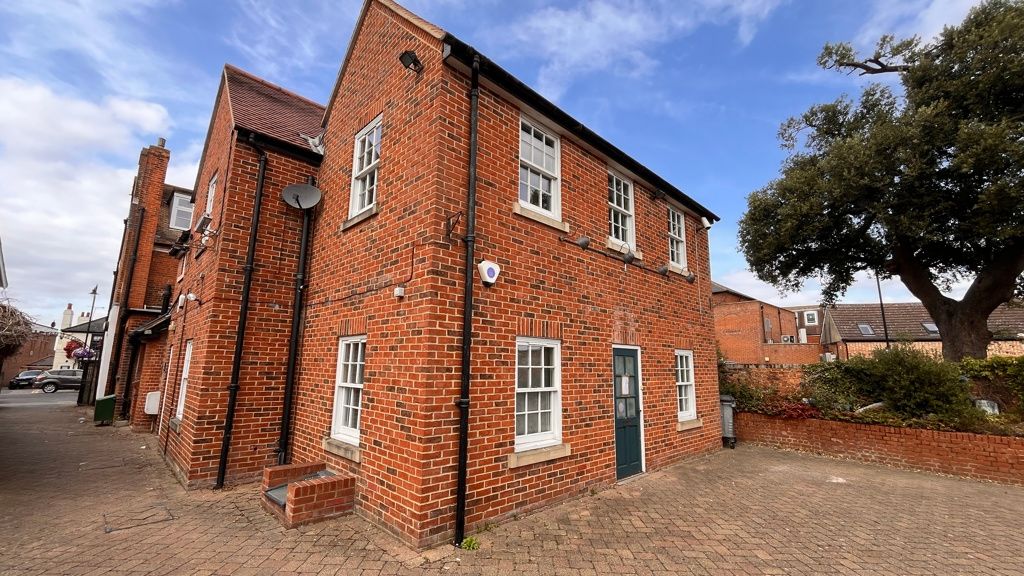 Property photo 2 of 7 Photo 2