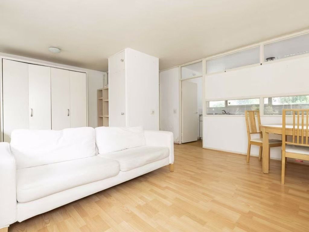 Property photo 3 of 4