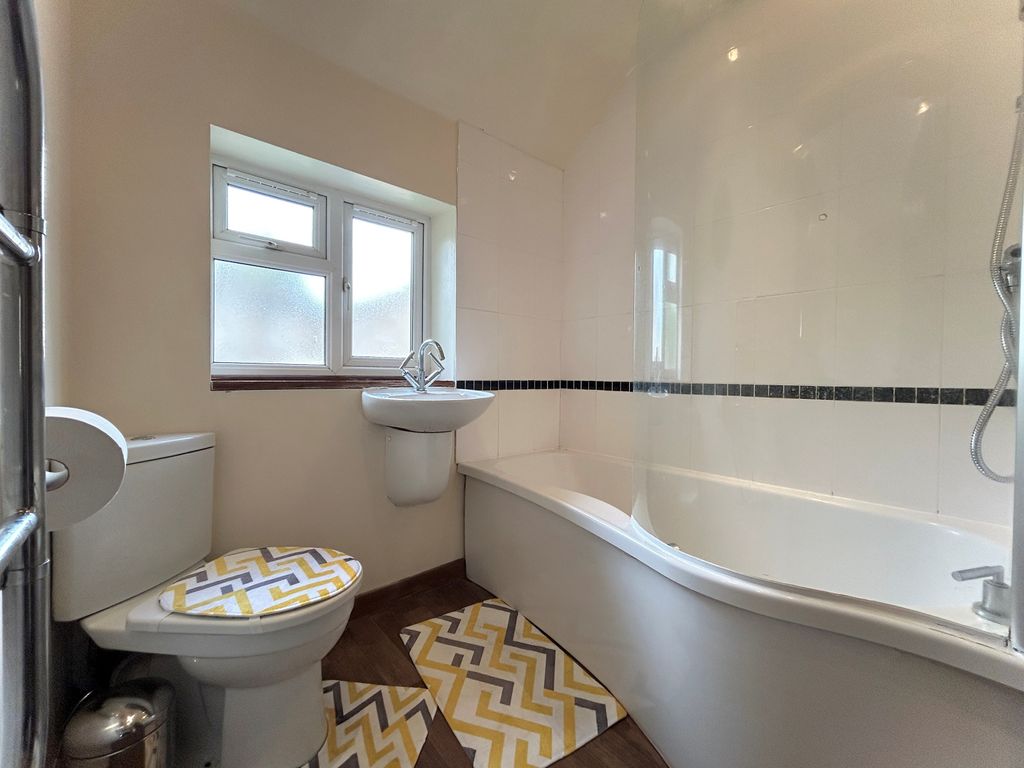 Property photo 3 of 7 Gallery