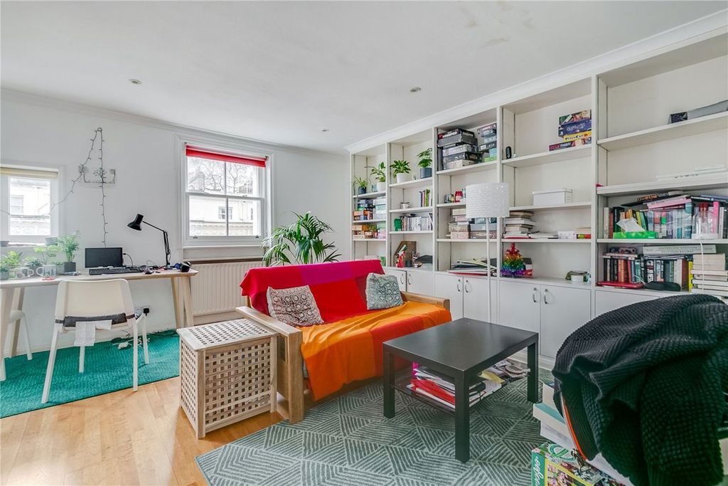 Property photo 1 of 6