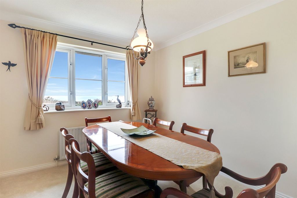 Property photo 3 of 27 Picture No. 08