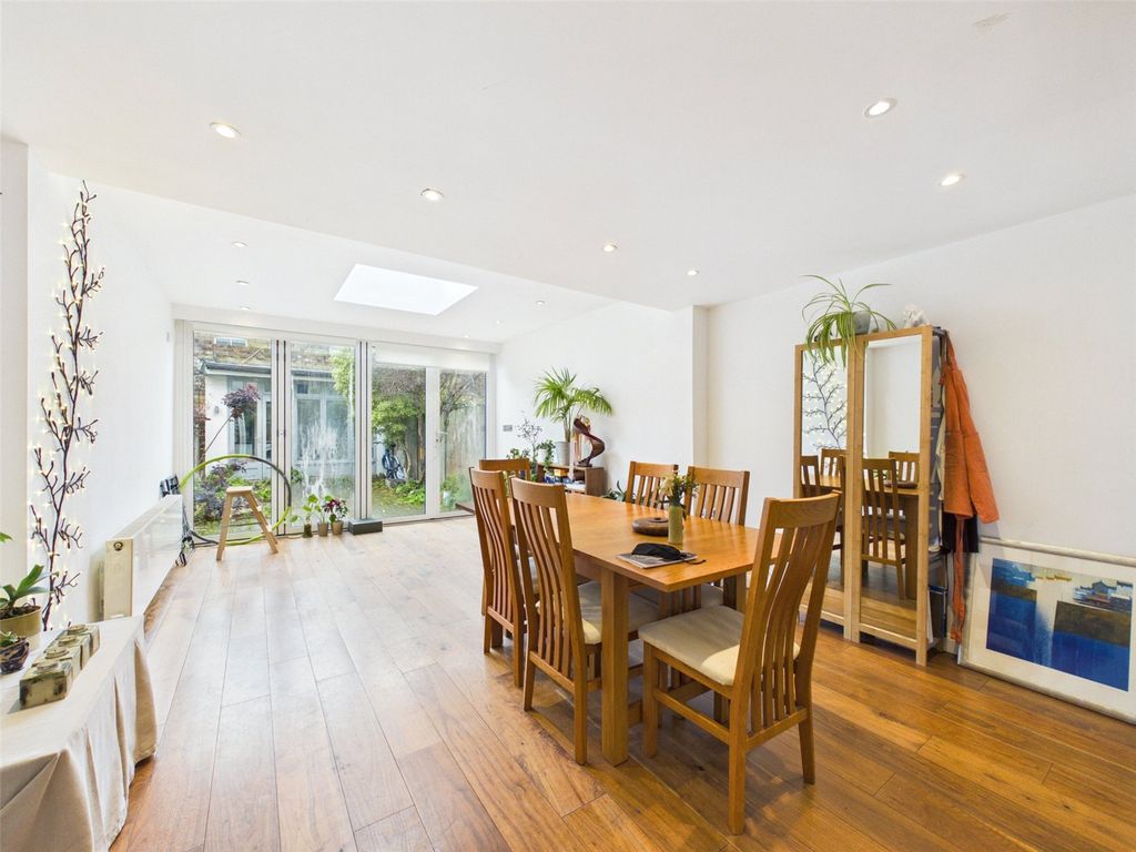Property photo 3 of 12 Picture No. 29