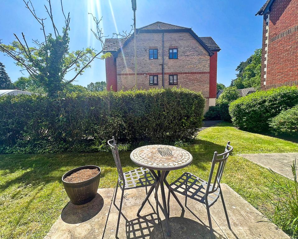 Property photo 2 of 7 2