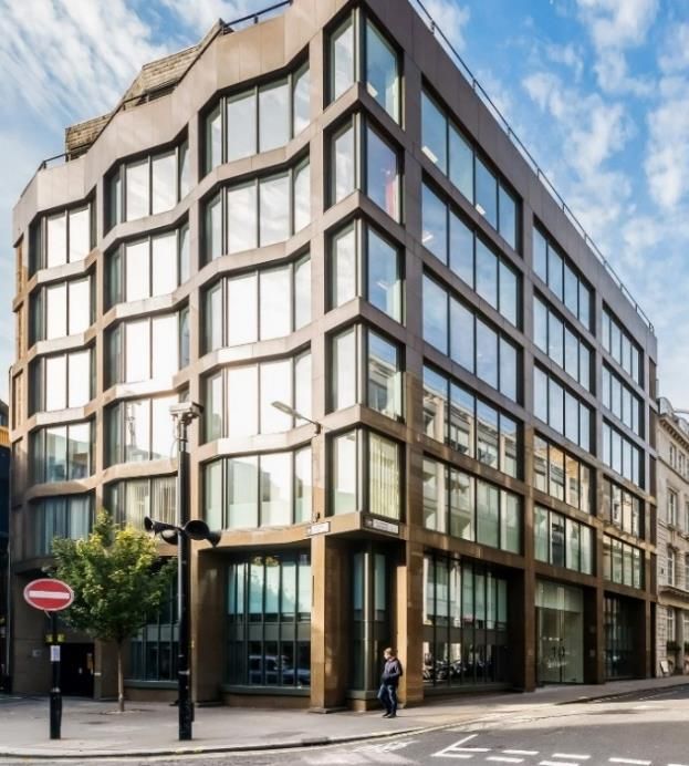 Property photo 1 of 9 Photo 5