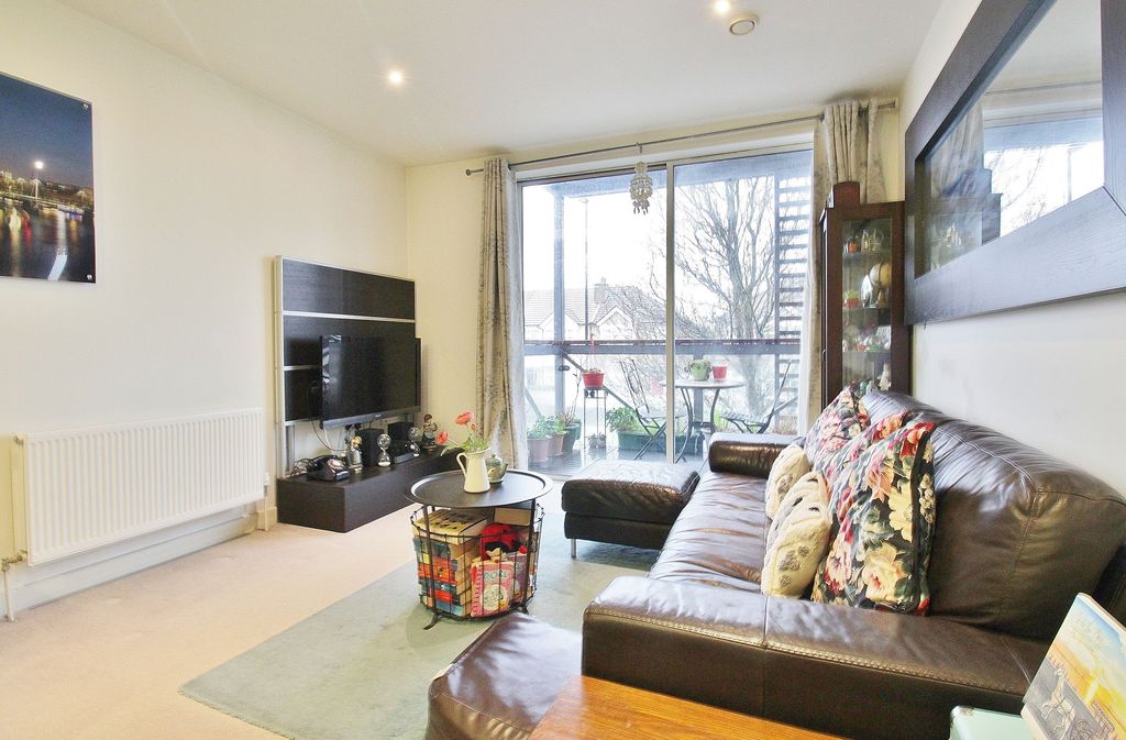 Property photo 3 of 6