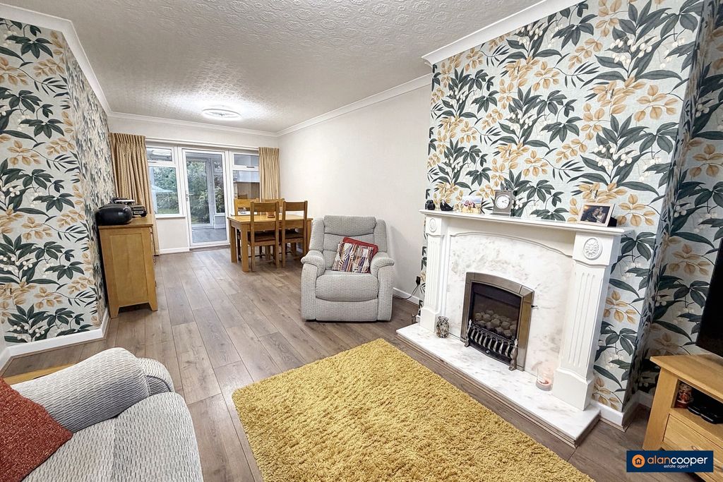 Property photo 3 of 15 4653235