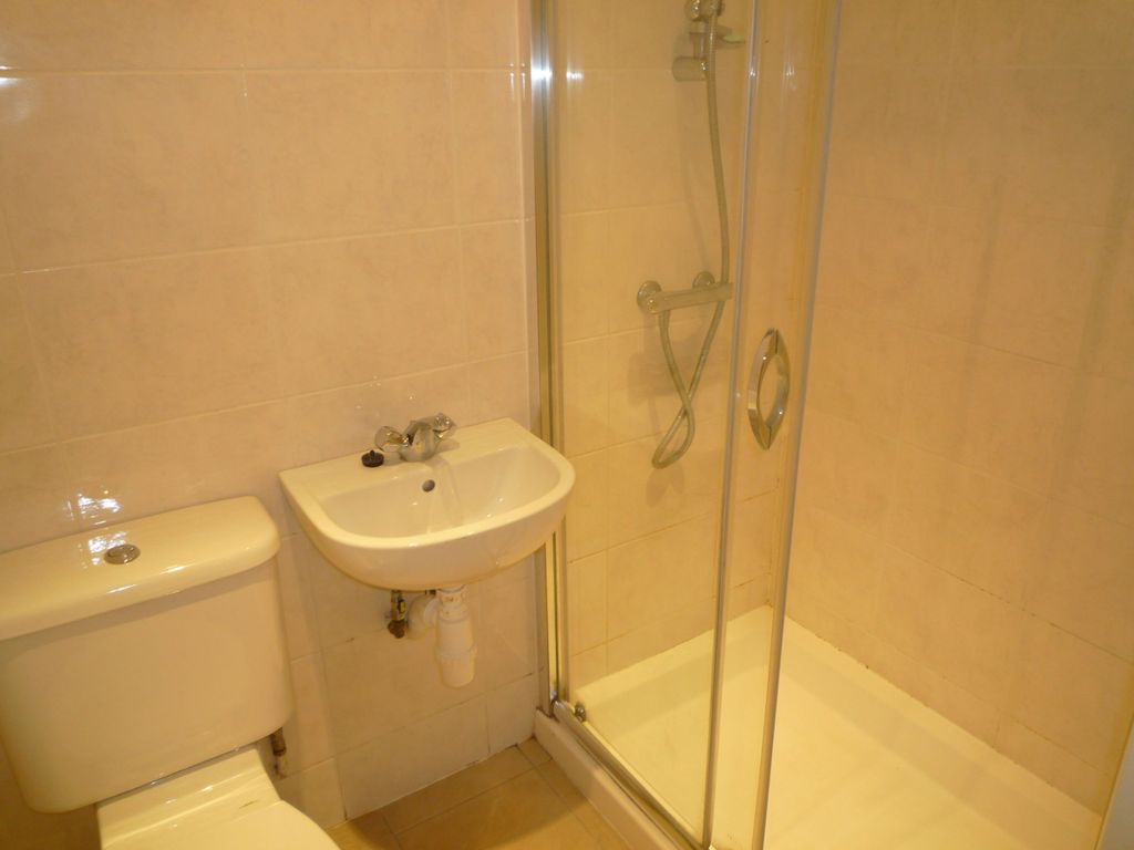 Property photo 2 of 3