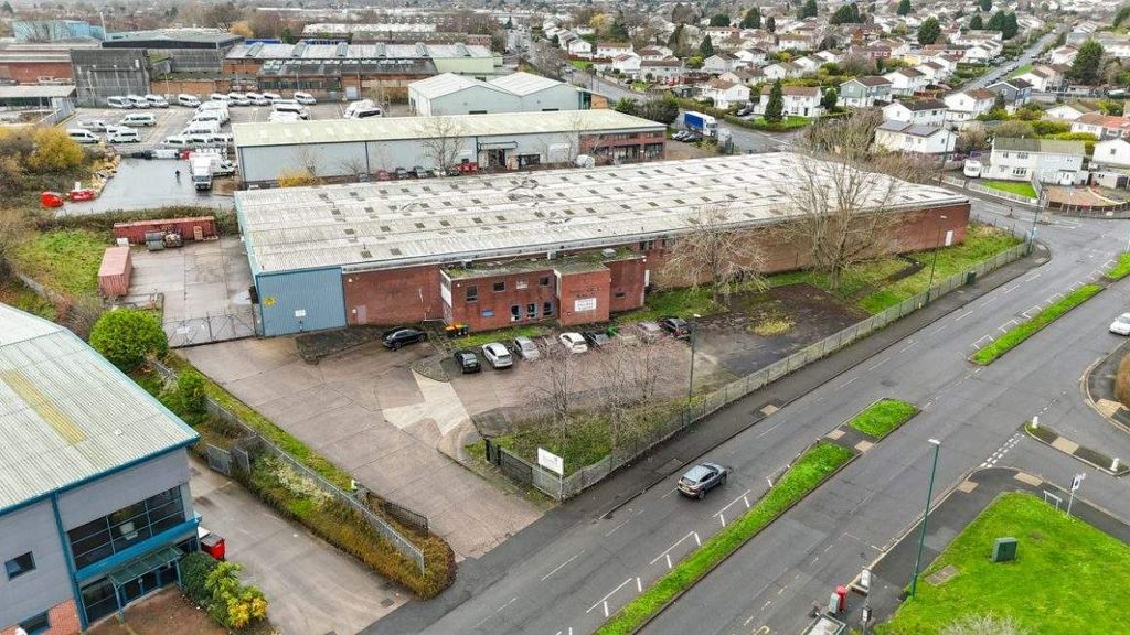 Property photo 1 of 9