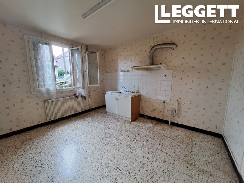 Property photo 3 of 10