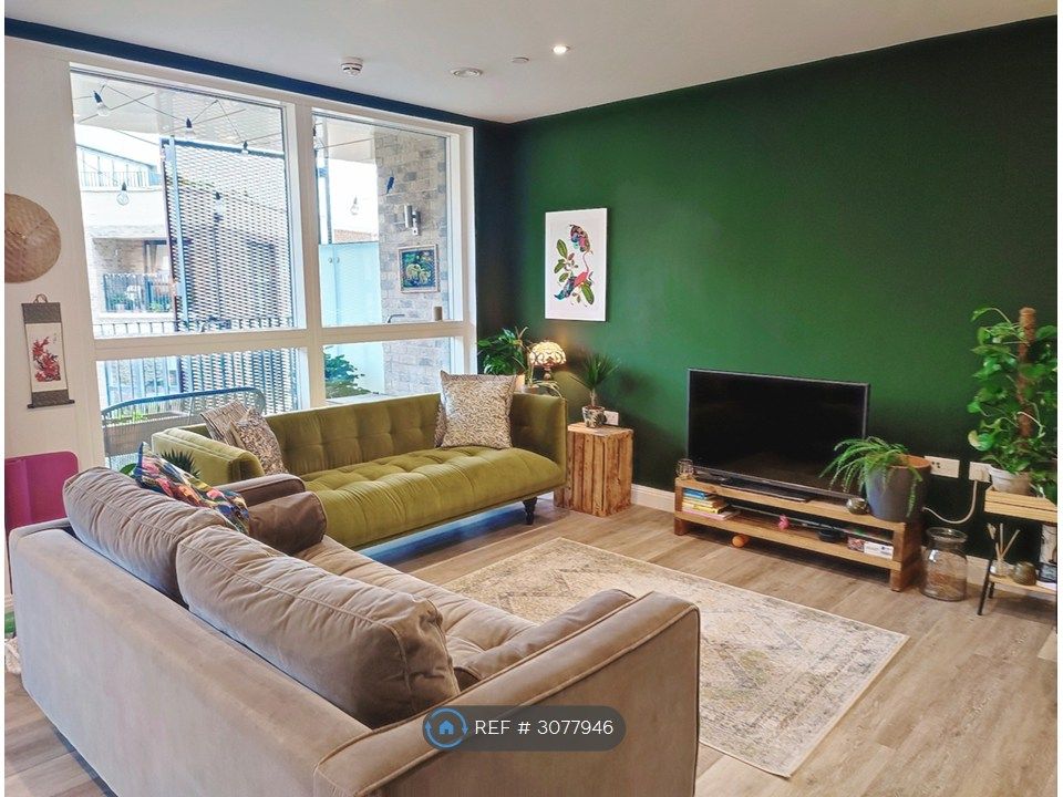 Property photo 2 of 14 Lounge