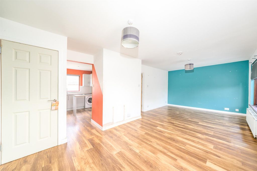 Property photo 3 of 13 67_Hinkar_Way_Eyemouth-03.Jpg