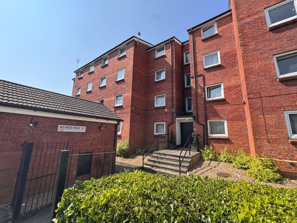 Property photo 1 of 8 4732390