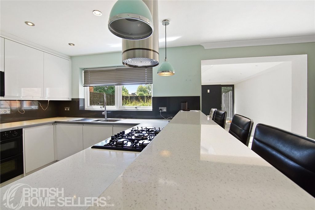 Property photo 2 of 18 Picture No. 03