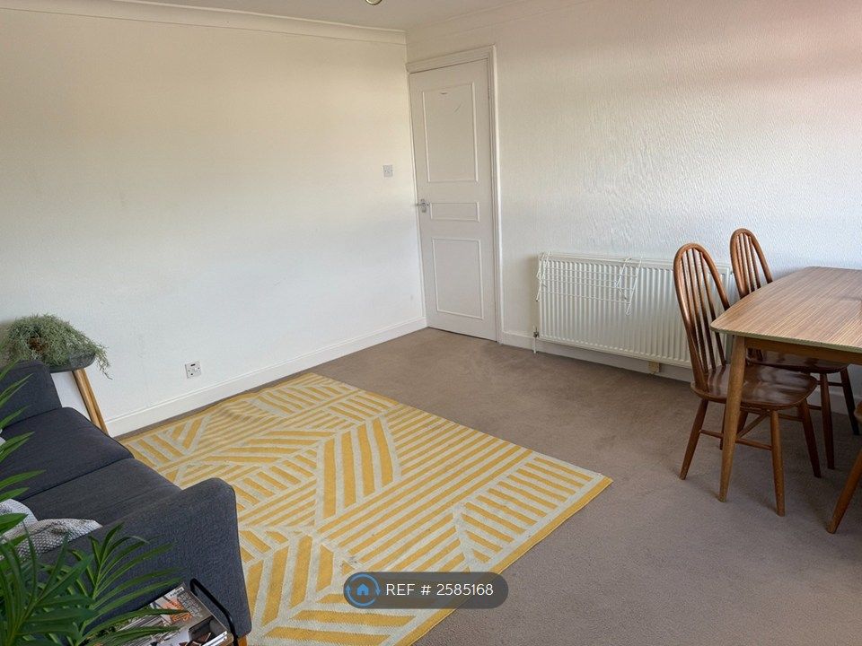 Property photo 2 of 10 Living Room 2