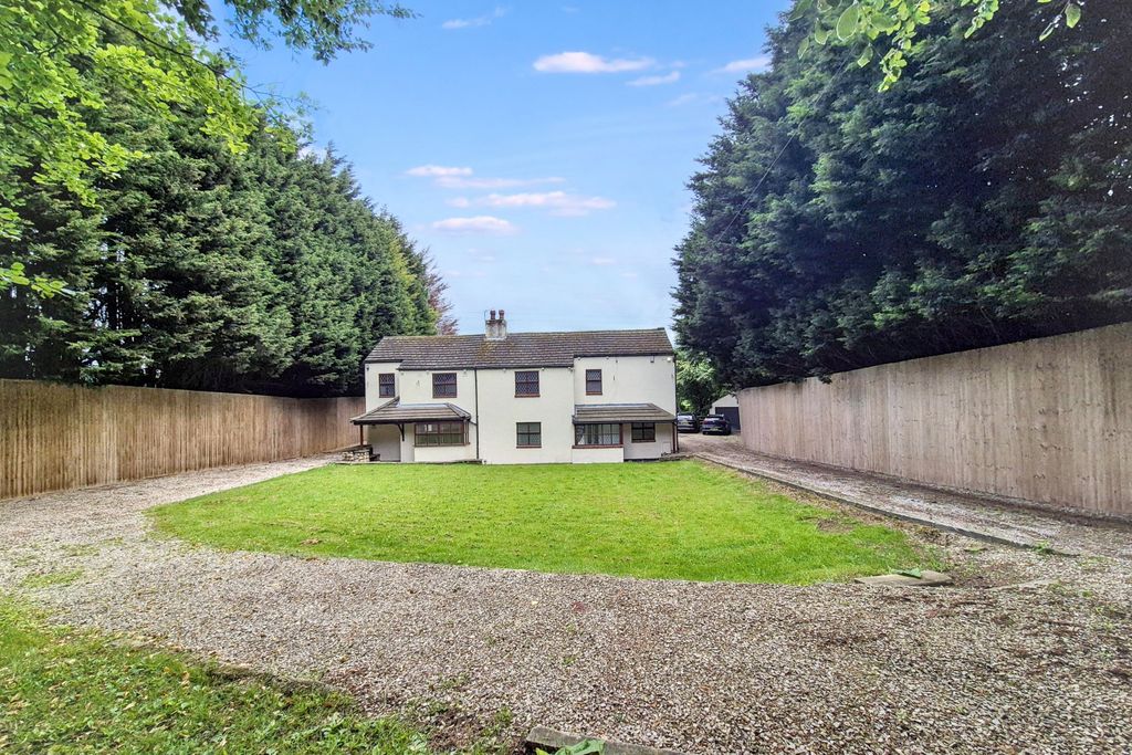 Property photo 3 of 21 Ledstone Engine Cottage, Ridge Road, Micklefield, Leeds, Ls25 7Br