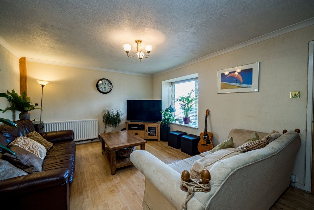 Property photo 2 of 13 Living Room 2