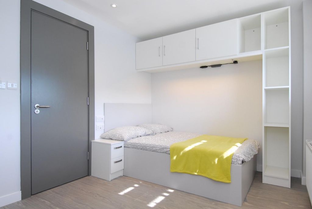 Property photo 2 of 5 Cornwallheights001.Jpg