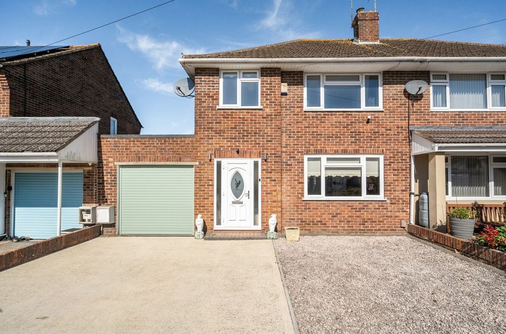 Property photo 1 of 19 143724714