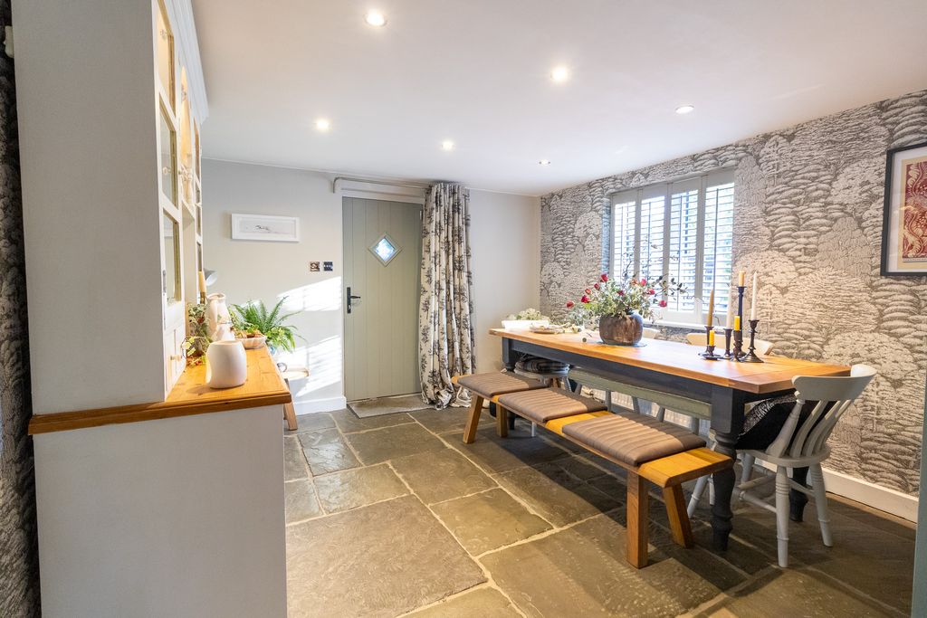 Property photo 2 of 33 Img_1603-Hdr