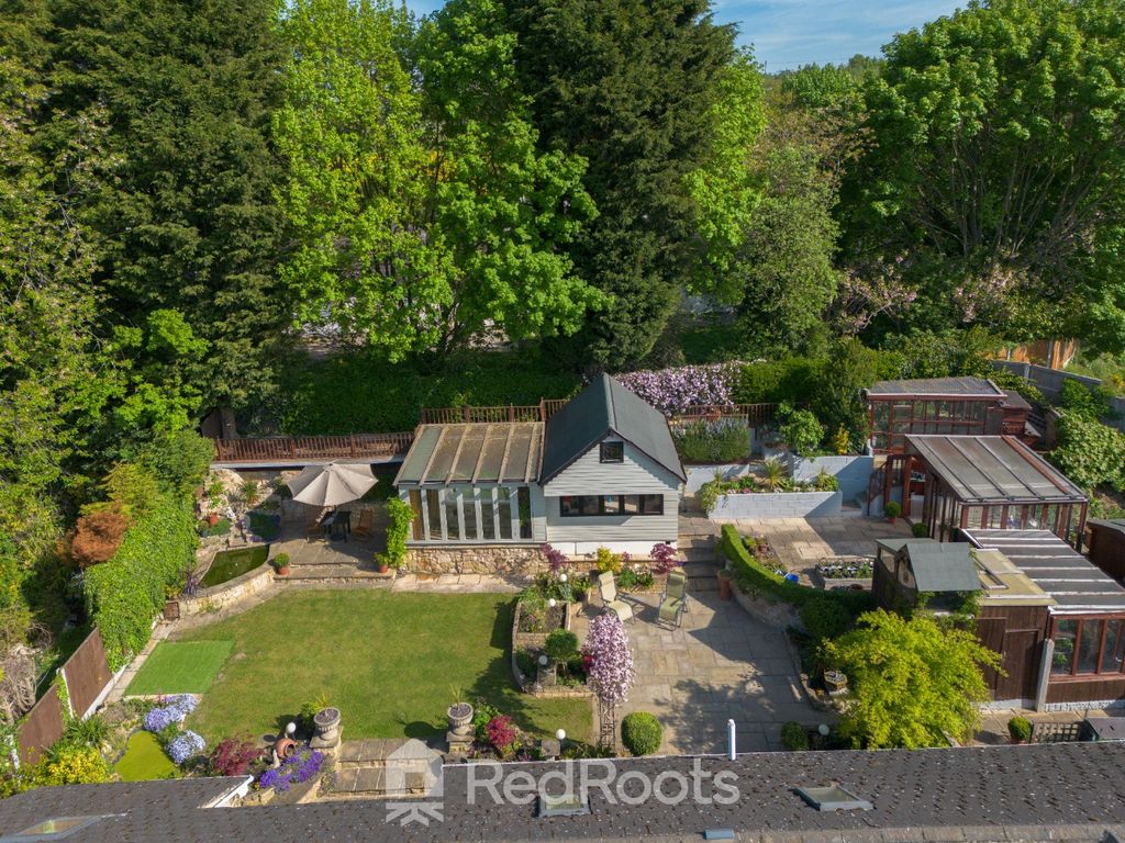 Property photo 2 of 39 3896674